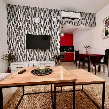 Apartment Adel Мостар Екстериор снимка