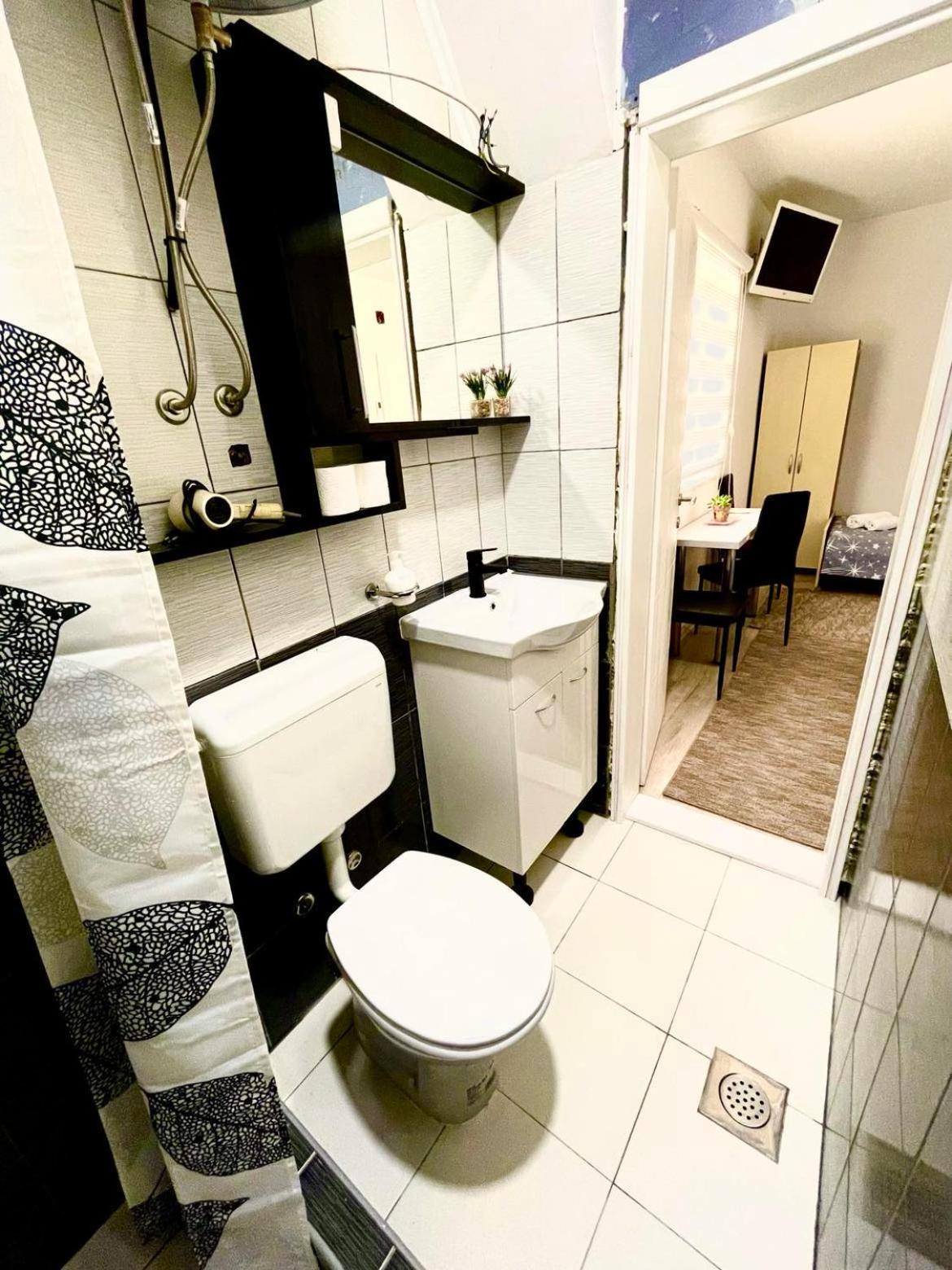 Apartment Adel Мостар Екстериор снимка