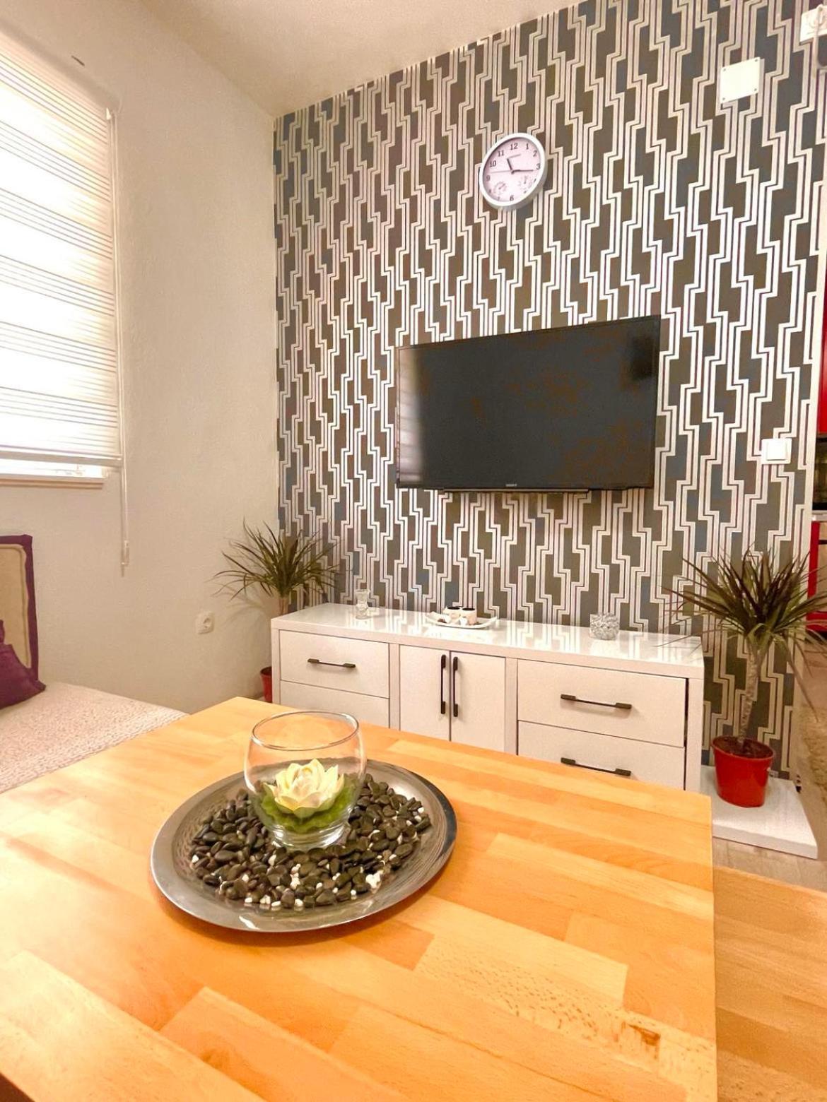 Apartment Adel Мостар Екстериор снимка